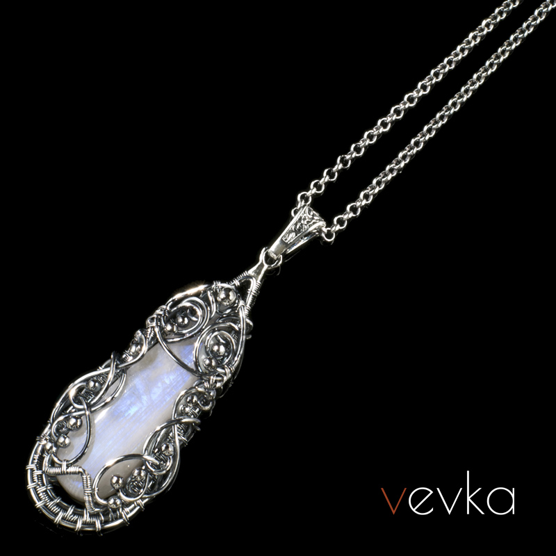 Moonstone Pendant 'Moonlight Stories'