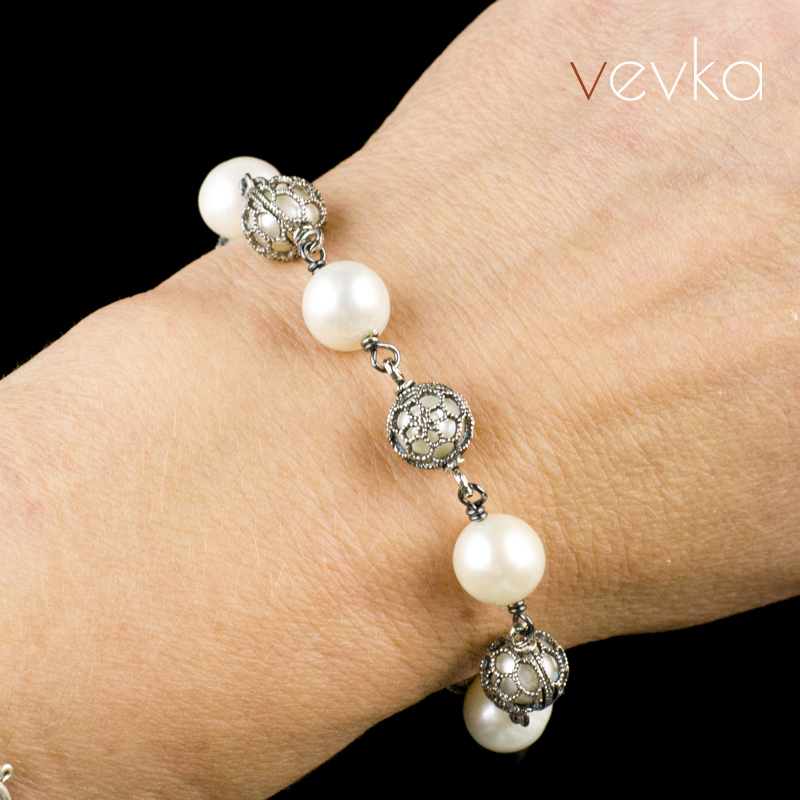 Pearl Bracelet 'A Royal Affair' - Image 3