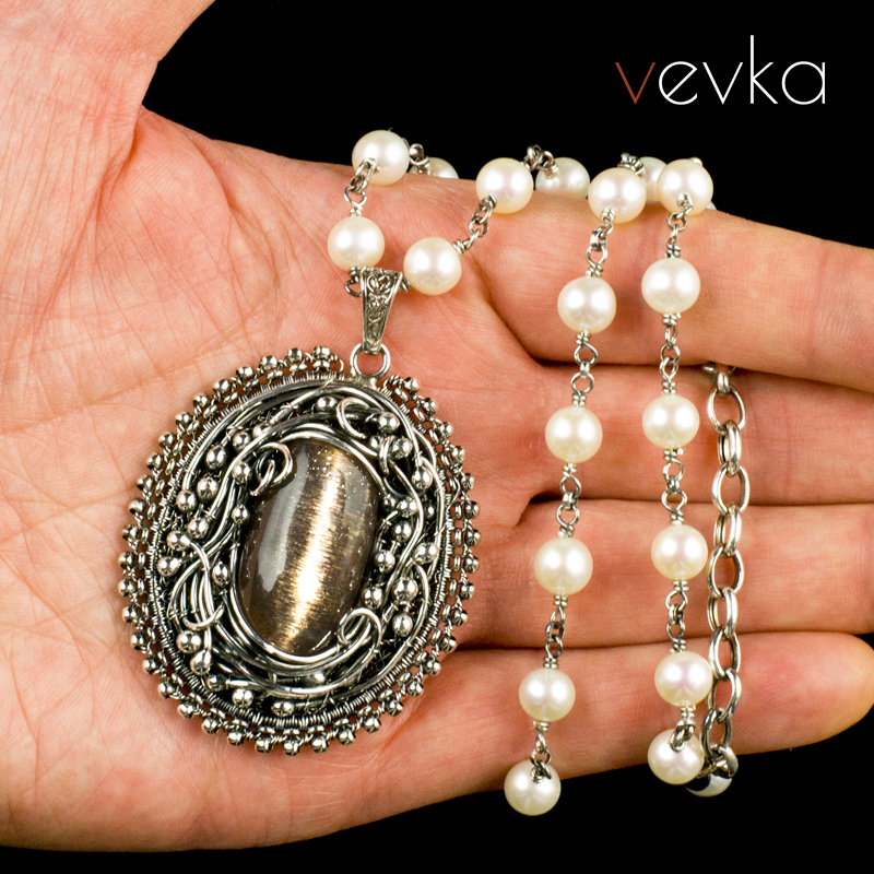Moonstone Pendant 'Black Moon' - Image 5