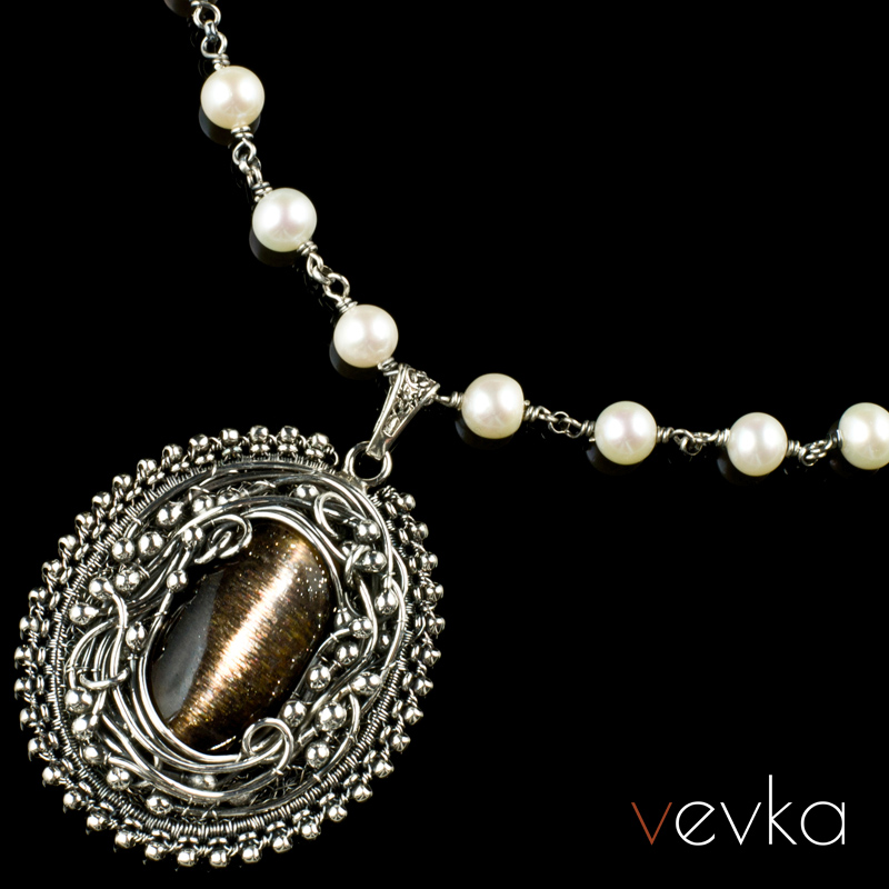 Moonstone Pendant 'Black Moon'