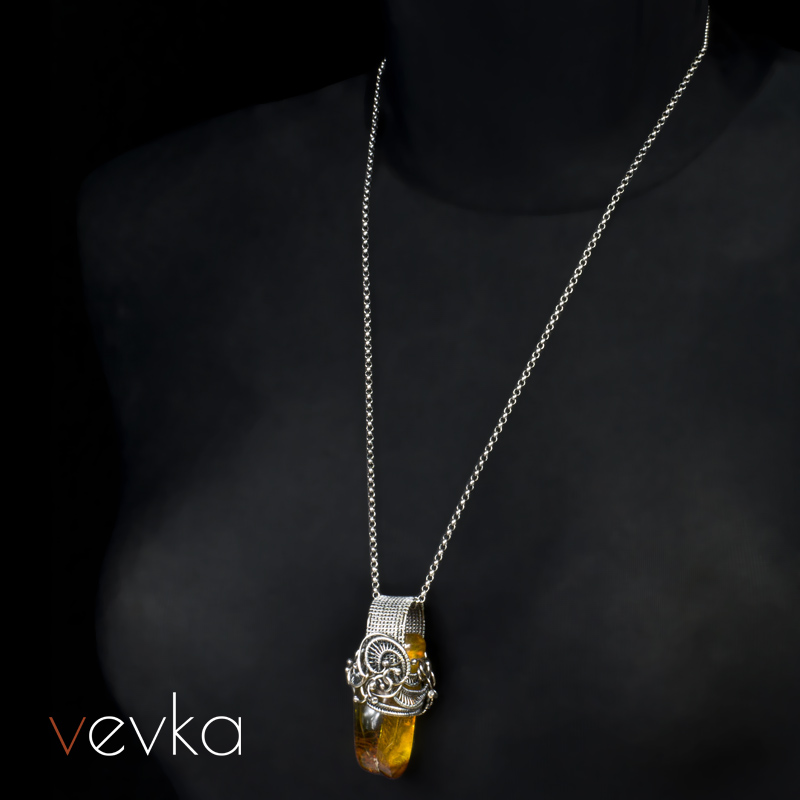 Amber Pendant 'The Viking'III - Image 12