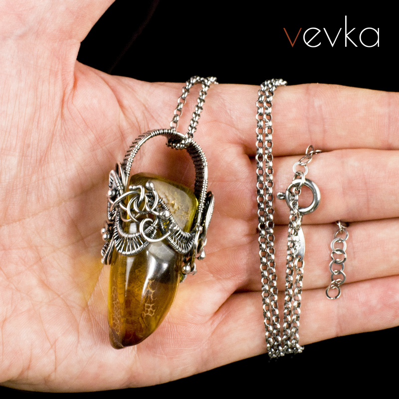 Amber Pendant 'The Viking'III - Image 8