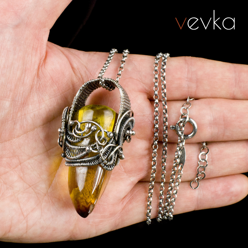 Amber Pendant 'The Viking'III - Image 10