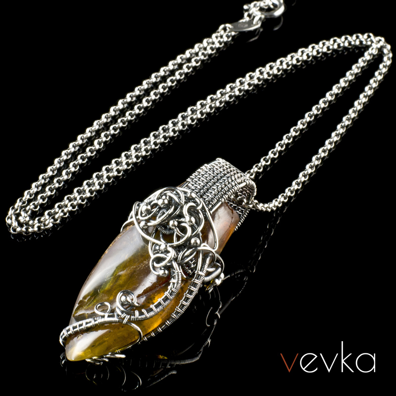 Amber Pendant 'September Days'