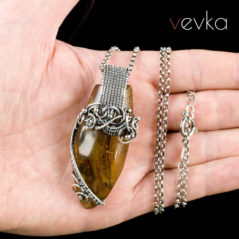 Amber Pendant 'September Days' - Image 2
