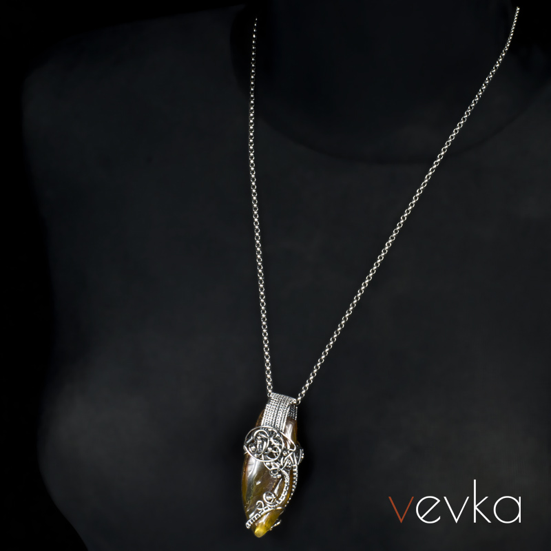 Amber Pendant 'September Days' - Image 3