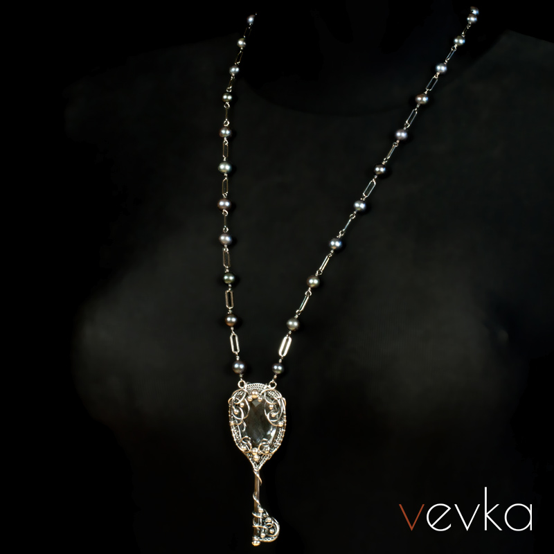 Rock Crystal Pendant 'Forget Me Not' - Image 3