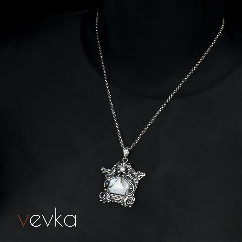 Moonstone Pendant 'The Last Samurai' - Image 7