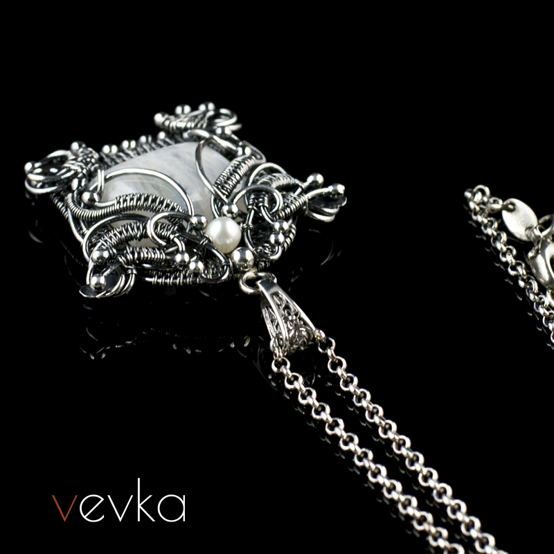 Moonstone Pendant 'The Last Samurai' - Image 3