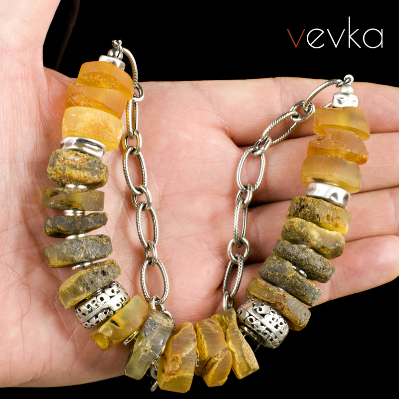 Amber Necklace 'The Lighthouse' - Image 3