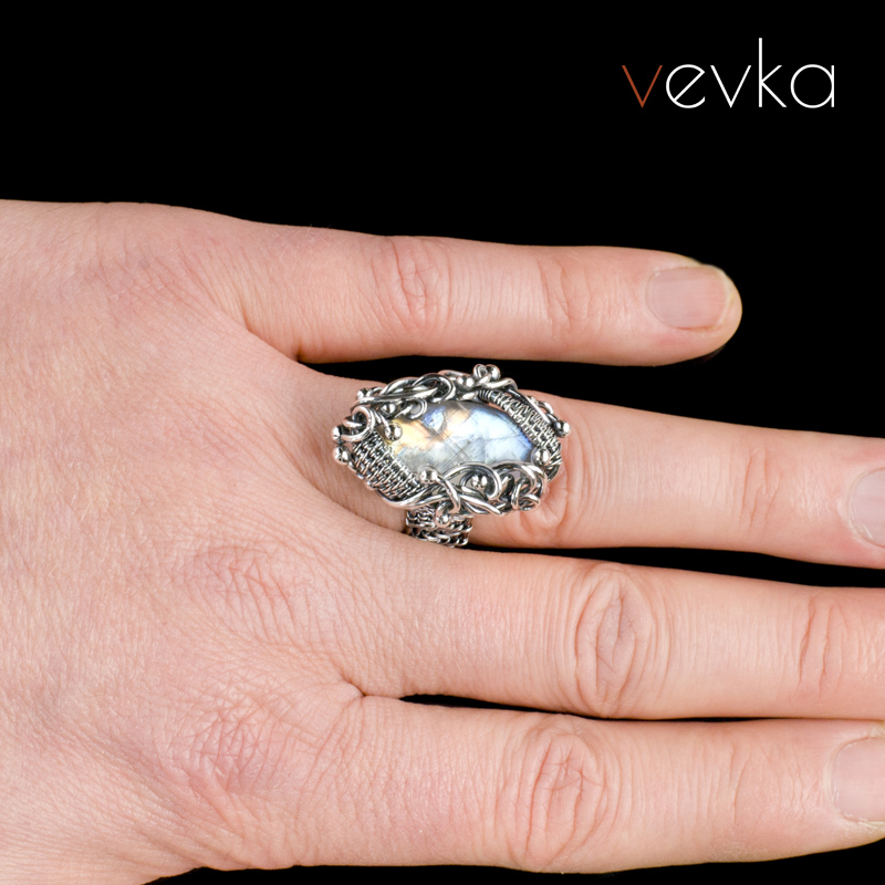 Moonstone Ring 'Moonlight' - Image 5