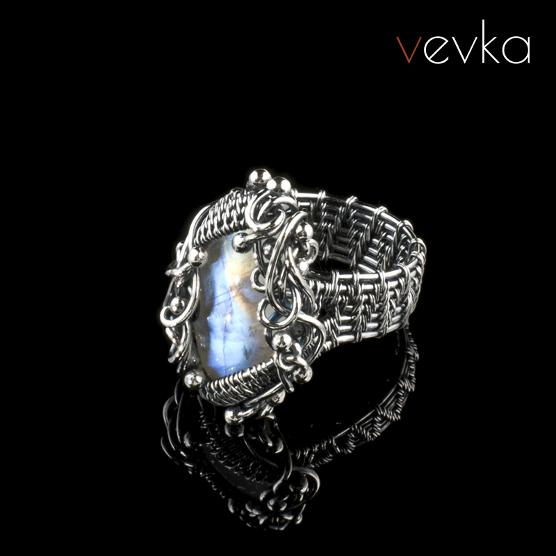Moonstone Ring 'Moonlight' - Image 2