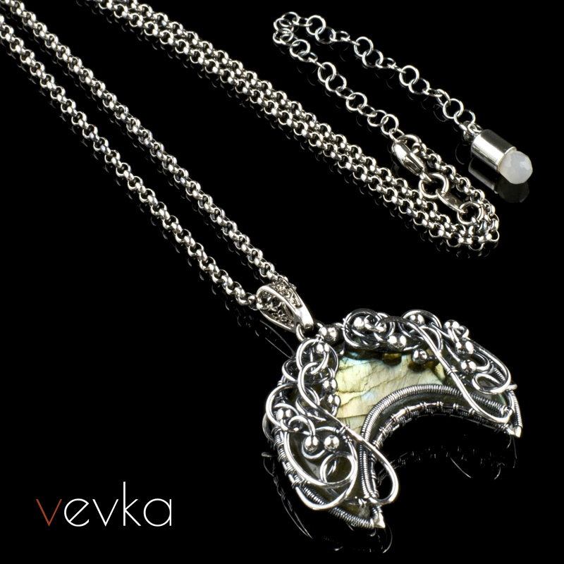 Labradorite Lunula 'Flame of Power'