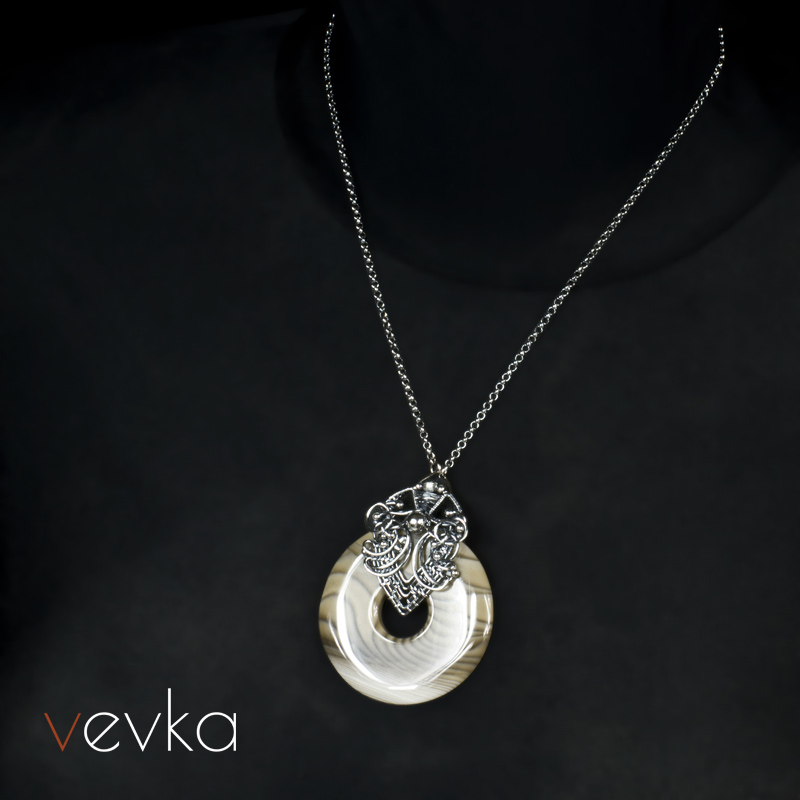 Striped Flint Pendant 'Wild Road' - Image 7