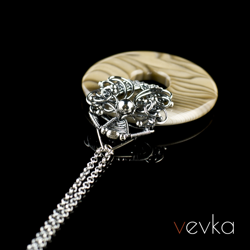 Striped Flint Pendant 'Wild Road' - Image 3