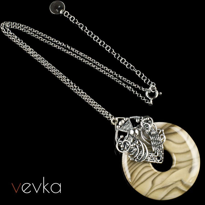 Striped Flint Pendant 'Wild Road' - Image 4