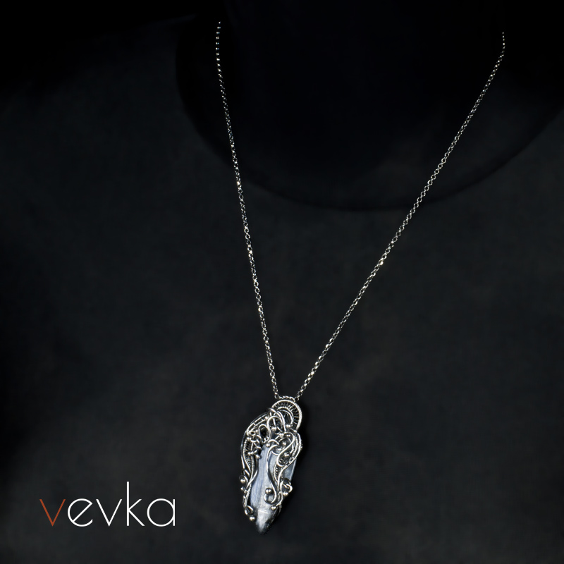 Kyanite Pendant 'Kingdom of Heaven' - Image 7