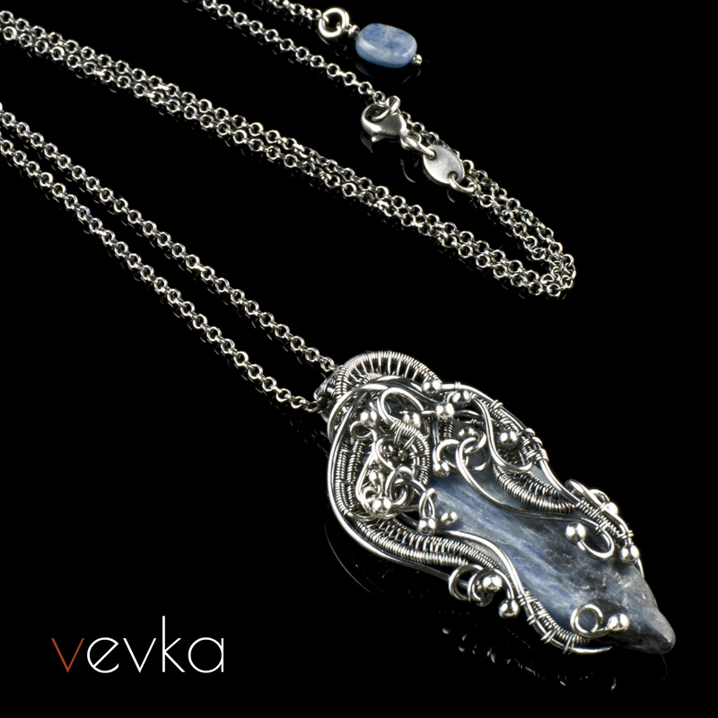 Kyanite Pendant 'Kingdom of Heaven' - Image 2
