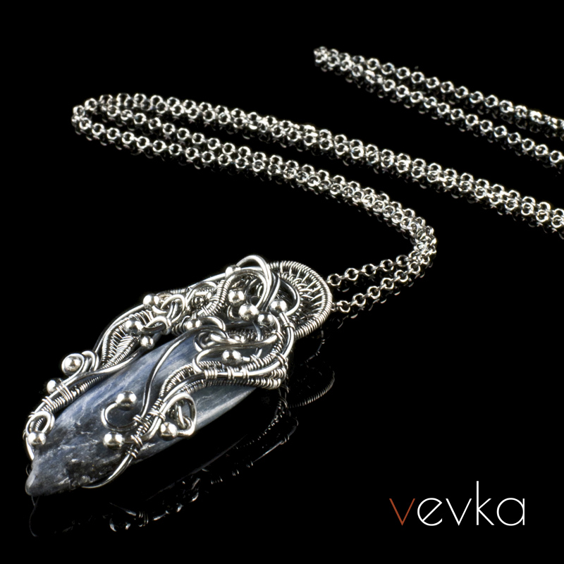 Kyanite Pendant 'Kingdom of Heaven' - Image 3