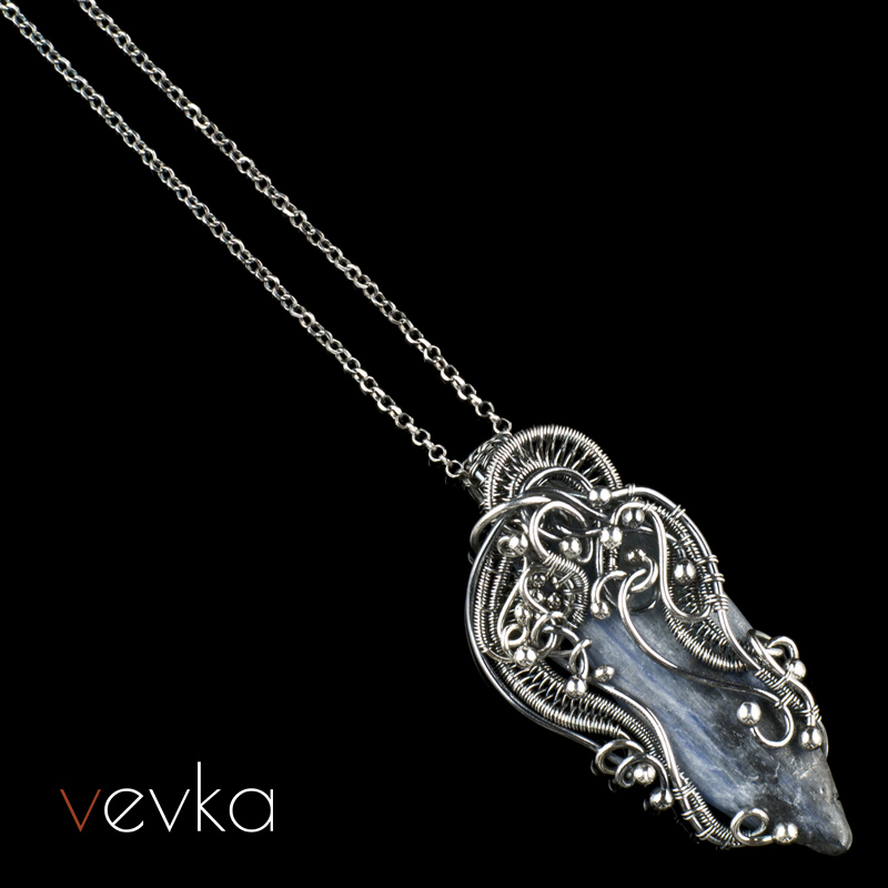 Kyanite Pendant 'Kingdom of Heaven' - Image 4