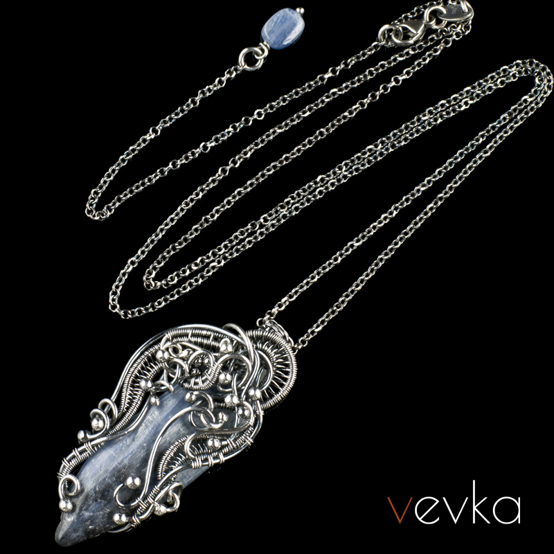 Kyanite Pendant 'Kingdom of Heaven'