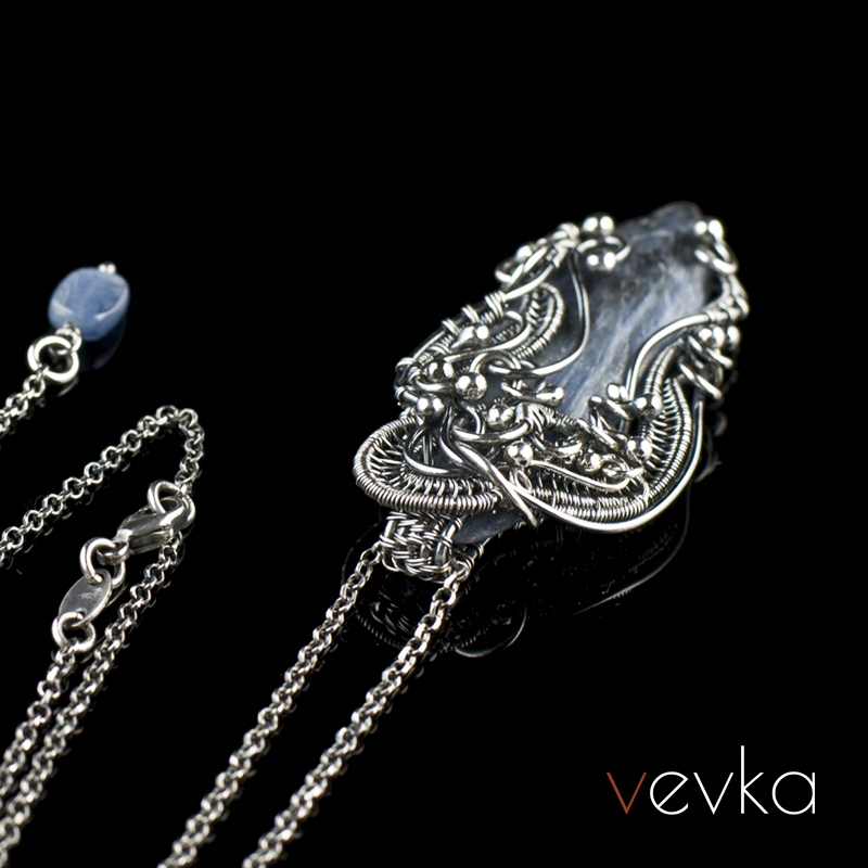 Kyanite Pendant 'Kingdom of Heaven' - Image 5