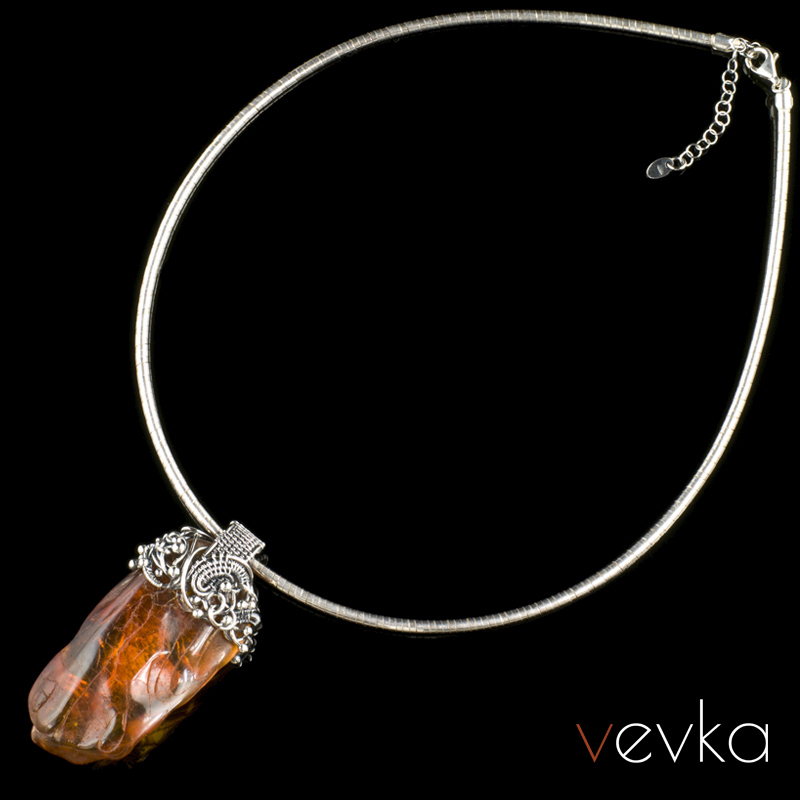 Amber Pendant 'City by the Sea' - Image 8