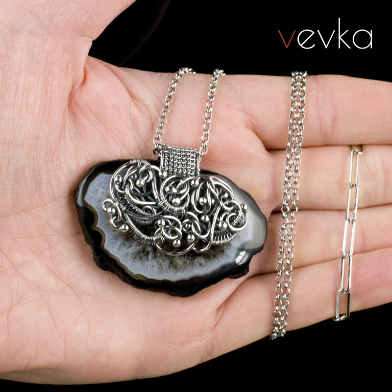 Druzy Agate Pendant 'Dark Carnival' - Image 5