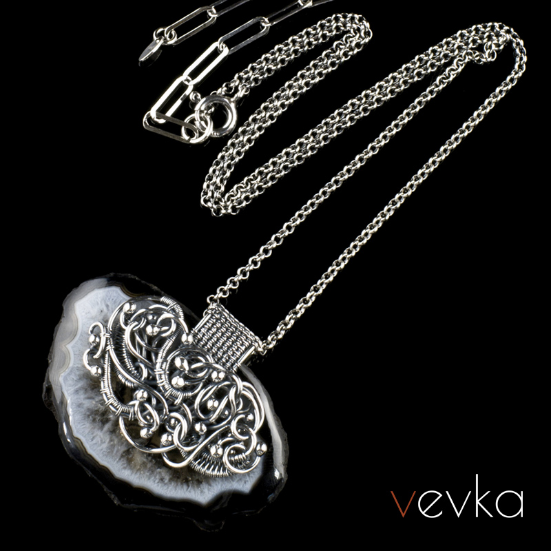 Druzy Agate Pendant 'Dark Carnival' - Image 2