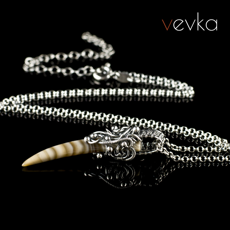 Striped Flint Pendant 'Poker Bluff' - Image 2